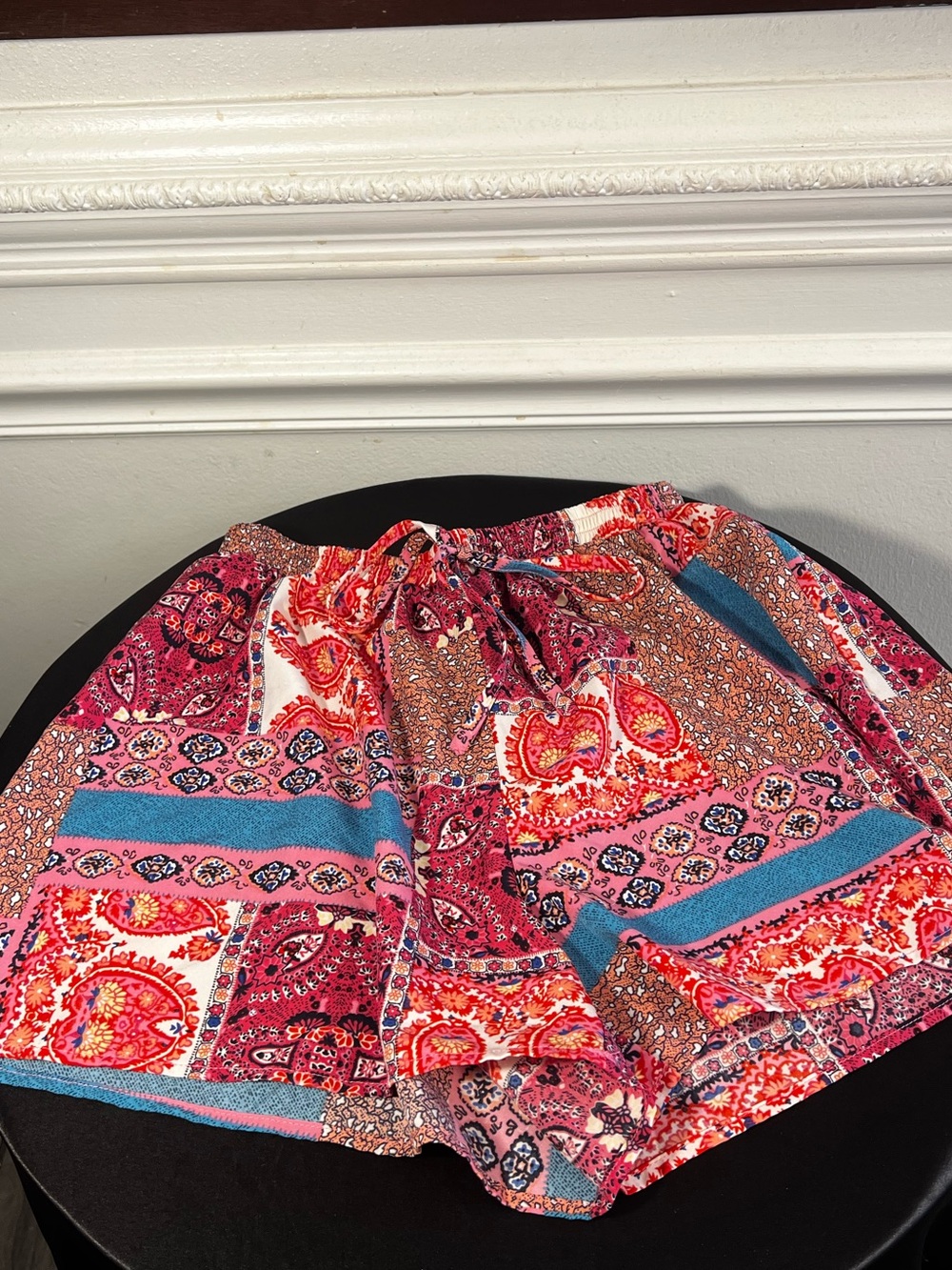 Women's Multicolor Paisley Print Elastic-Waist Shorts